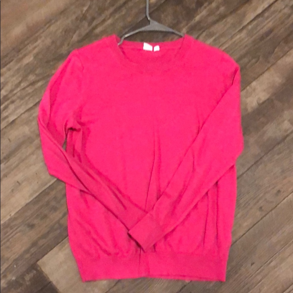 Gap sweater